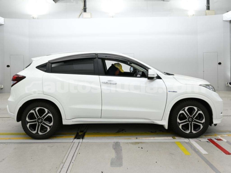 Big with watermark honda vezel castries choc 4708