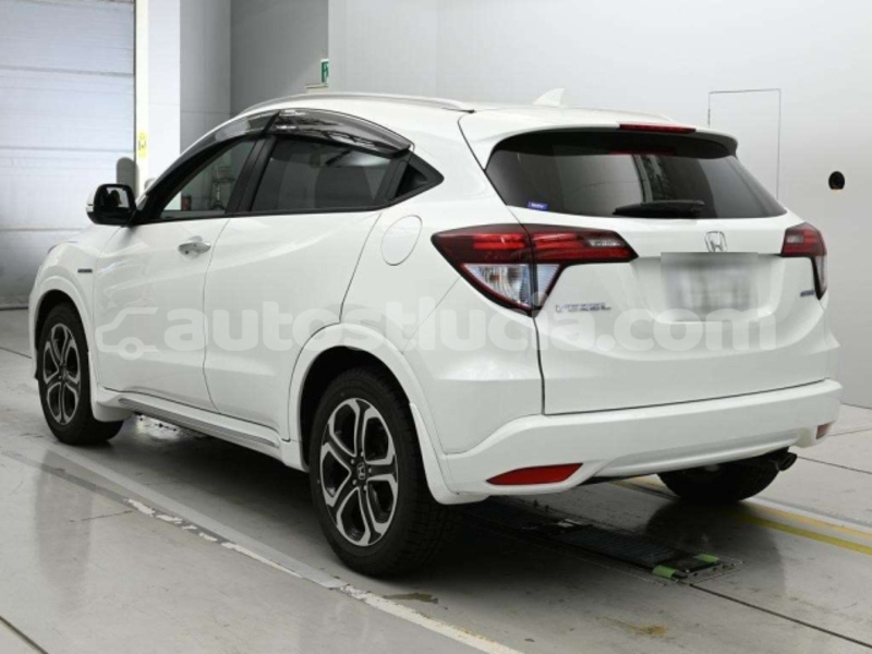 Big with watermark honda vezel castries choc 4708