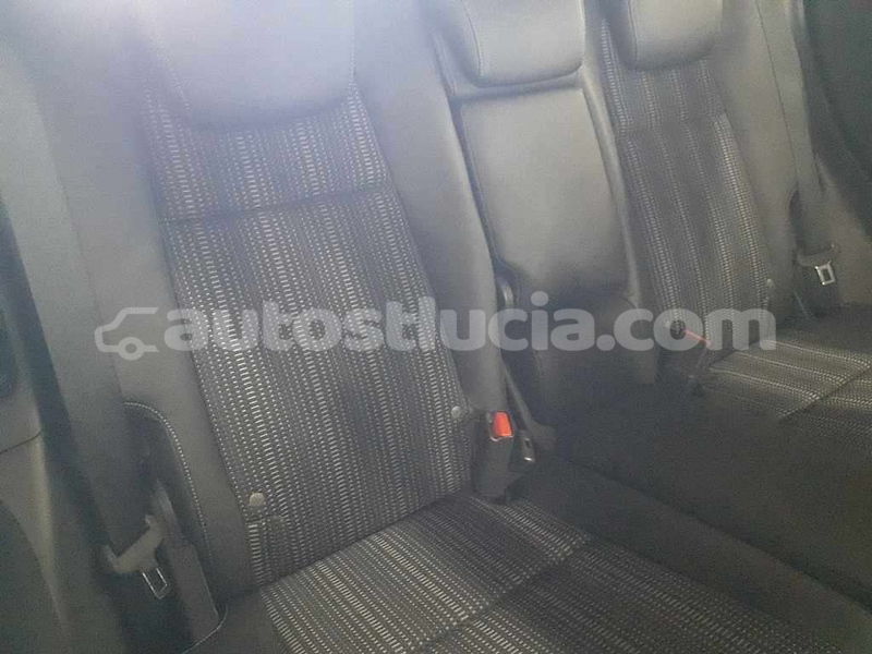 Big with watermark honda vezel castries choc 4708
