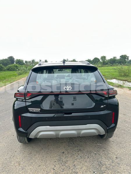 Big with watermark toyota aqua castries castries 4709