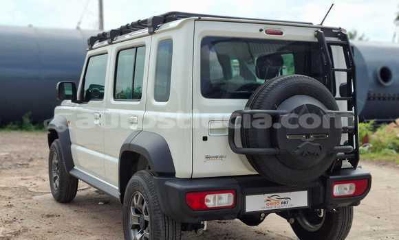 Buy Used Suzuki Jimny White Car in Import - Dubai in Anse-la-Raye