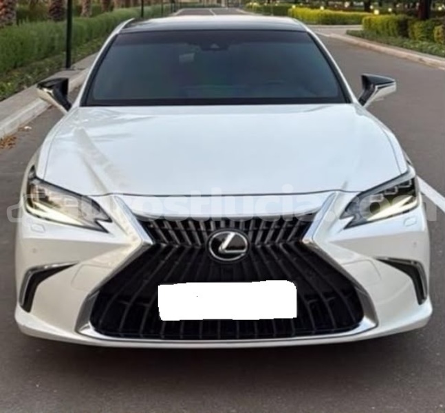 Big with watermark lexus es castries castries 4717