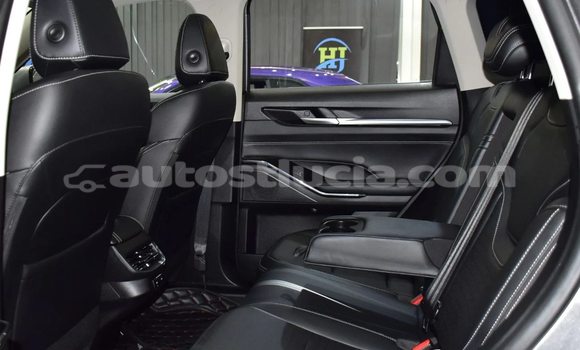Buy Import Haval H6 Silver Car in Import - Dubai in Anse-la-Raye Buy Import Haval H6 Silver Car in Import - Dubai in Anse-la-Raye