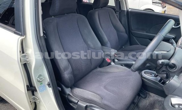 Acheter Occasion Voiture Honda FIT Blanc à Micoud, Micoud Acheter Occasion Voiture Honda FIT Blanc à Micoud, Micoud