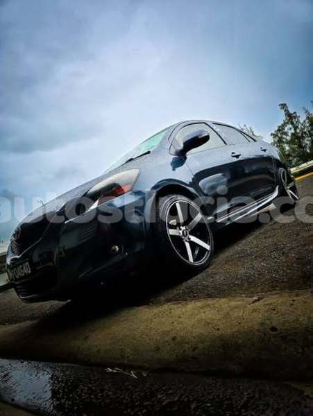 Big with watermark toyota belta canaries canaries 4727