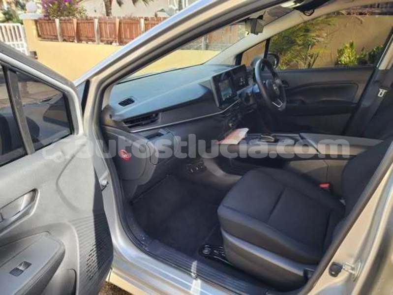 Big with watermark nissan note castries choc 4730