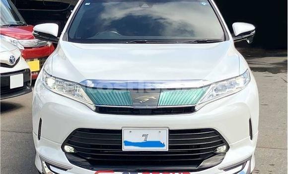 Acheter Import Voiture Toyota Harrier Blanc à Import - Dubai, Anse-la-Raye Acheter Import Voiture Toyota Harrier Blanc à Import - Dubai, Anse-la-Raye