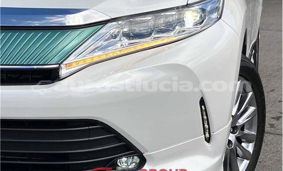 Acheter Import Voiture Toyota Harrier Blanc à Import - Dubai, Anse-la-Raye Acheter Import Voiture Toyota Harrier Blanc à Import - Dubai, Anse-la-Raye
