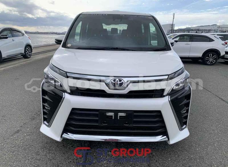 Big with watermark toyota voxy anse la raye import dubai 4746