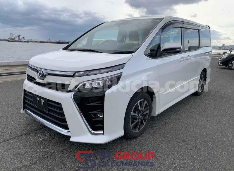 Big with watermark toyota voxy anse la raye import dubai 4746