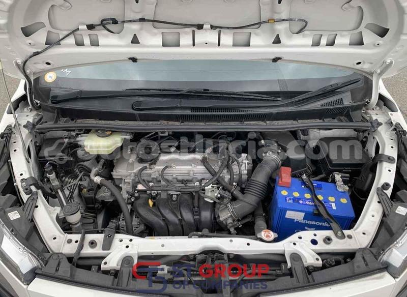 Big with watermark toyota voxy anse la raye import dubai 4746