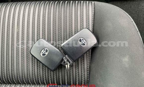 Acheter Import Voiture Toyota Voxy Blanc à Import - Dubai, Anse-la-Raye Acheter Import Voiture Toyota Voxy Blanc à Import - Dubai, Anse-la-Raye