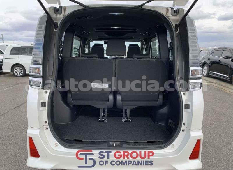 Big with watermark toyota voxy anse la raye import dubai 4746