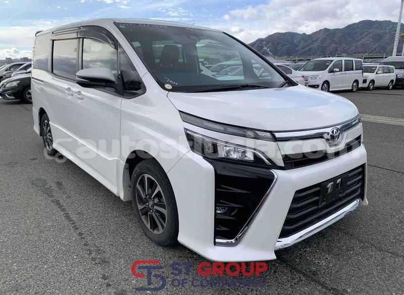 Big with watermark toyota voxy anse la raye import dubai 4746