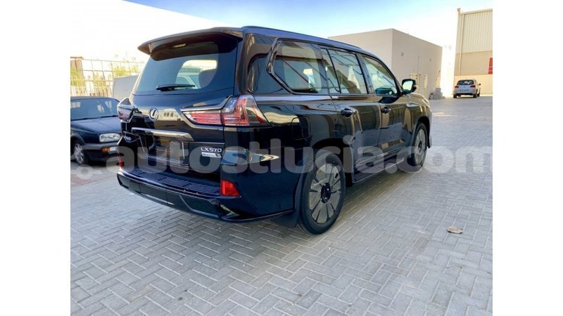 Big with watermark 4d035af4 3a5d 40e1 943b a053c53dd573