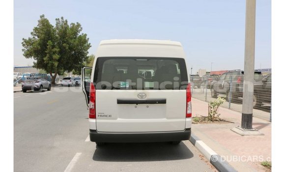 Buy Import Toyota Hiace White Car in Import - Dubai in Anse-la-Raye Buy Import Toyota Hiace White Car in Import - Dubai in Anse-la-Raye