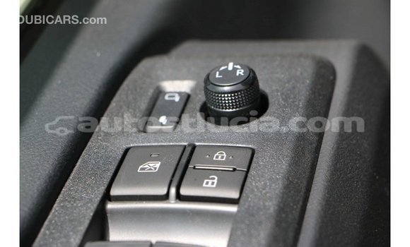 Buy Import Toyota Hiace White Car in Import - Dubai in Anse-la-Raye Buy Import Toyota Hiace White Car in Import - Dubai in Anse-la-Raye