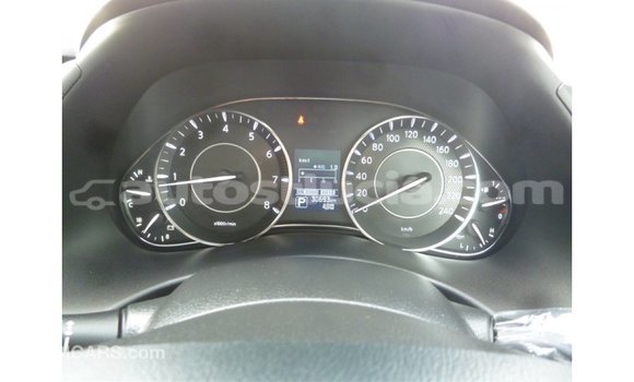 Buy Import Nissan Patrol White Car in Import - Dubai in Anse-la-Raye Buy Import Nissan Patrol White Car in Import - Dubai in Anse-la-Raye