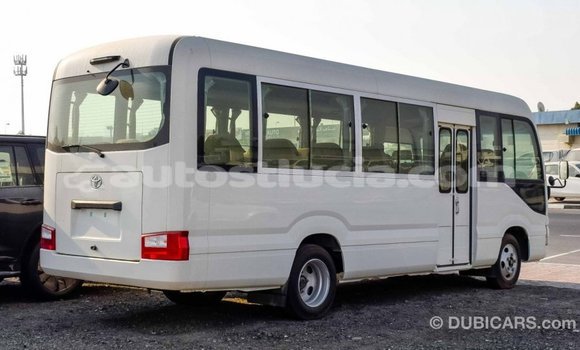 Acheter Import Voiture Toyota Coaster Blanc à Import - Dubai, Anse-la-Raye Acheter Import Voiture Toyota Coaster Blanc à Import - Dubai, Anse-la-Raye