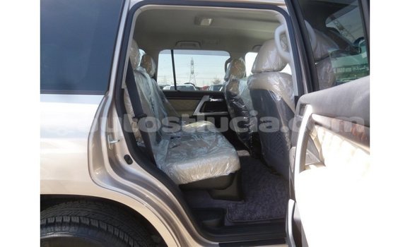 Acheter Import Voiture Toyota Land Cruiser Autre à Import - Dubai, Anse-la-Raye Acheter Import Voiture Toyota Land Cruiser Autre à Import - Dubai, Anse-la-Raye