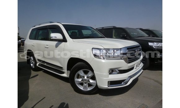 Buy Import Toyota Land Cruiser White Car in Import - Dubai in Anse-la-Raye Buy Import Toyota Land Cruiser White Car in Import - Dubai in Anse-la-Raye