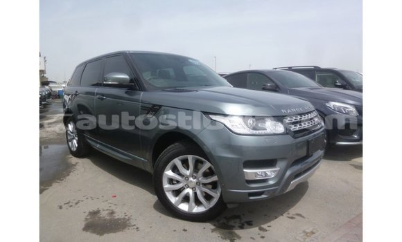 Buy Import Land Rover Range Rover Green Car in Import - Dubai in Anse-la-Raye