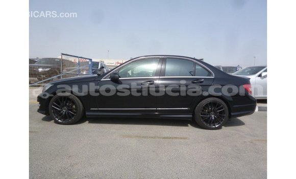 Buy Import Mercedes-Benz 190 (W201) Black Car in Import - Dubai in Anse-la-Raye Buy Import Mercedes-Benz 190 (W201) Black Car in Import - Dubai in Anse-la-Raye