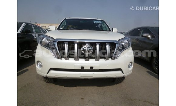 Acheter Import Voiture Toyota Prado Blanc à Import - Dubai, Anse-la-Raye Acheter Import Voiture Toyota Prado Blanc à Import - Dubai, Anse-la-Raye