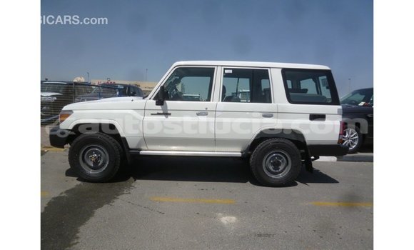 Buy Import Toyota Land Cruiser White Car in Import - Dubai in Anse-la-Raye Buy Import Toyota Land Cruiser White Car in Import - Dubai in Anse-la-Raye