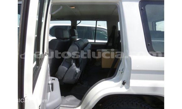 Buy Import Toyota Land Cruiser White Car in Import - Dubai in Anse-la-Raye Buy Import Toyota Land Cruiser White Car in Import - Dubai in Anse-la-Raye