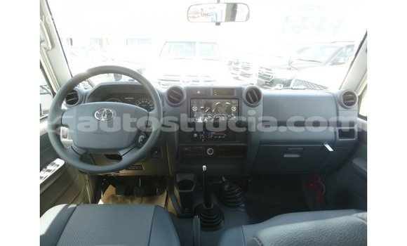 Buy Import Toyota Land Cruiser White Car in Import - Dubai in Anse-la-Raye Buy Import Toyota Land Cruiser White Car in Import - Dubai in Anse-la-Raye