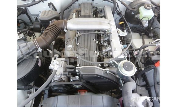 Buy Import Toyota Land Cruiser White Car in Import - Dubai in Anse-la-Raye Buy Import Toyota Land Cruiser White Car in Import - Dubai in Anse-la-Raye