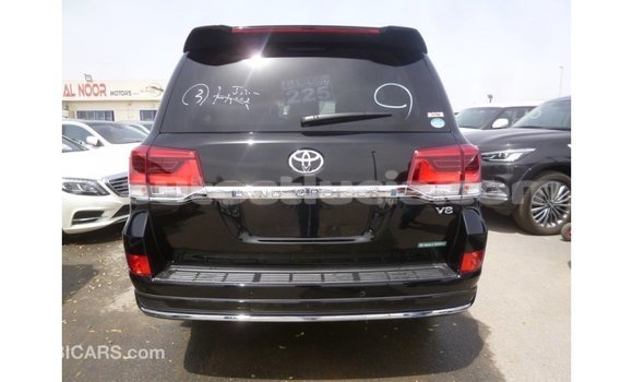 Acheter Import Voiture Toyota Land Cruiser Noir à Import - Dubai, Anse-la-Raye Acheter Import Voiture Toyota Land Cruiser Noir à Import - Dubai, Anse-la-Raye