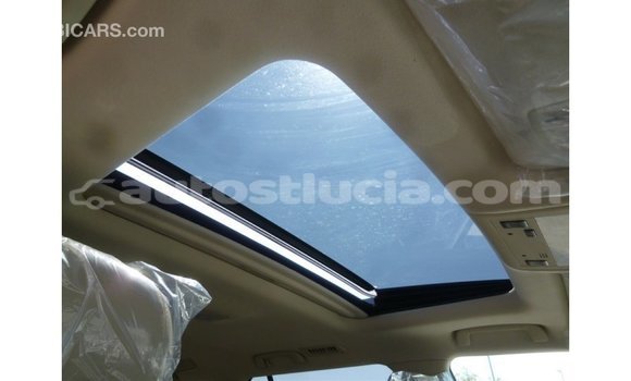 Acheter Import Voiture Toyota Land Cruiser Blanc à Import - Dubai, Anse-la-Raye Acheter Import Voiture Toyota Land Cruiser Blanc à Import - Dubai, Anse-la-Raye