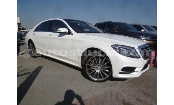Buy Import Mercedes-Benz 190 (W201) White Car in Import - Dubai in Anse-la-Raye