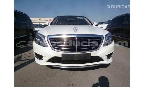 Buy Import Mercedes-Benz 190 (W201) White Car in Import - Dubai in Anse-la-Raye Buy Import Mercedes-Benz 190 (W201) White Car in Import - Dubai in Anse-la-Raye