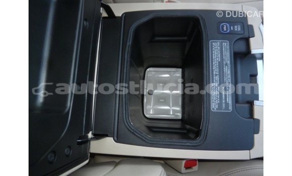 Acheter Import Voiture Toyota Land Cruiser Noir à Import - Dubai, Anse-la-Raye Acheter Import Voiture Toyota Land Cruiser Noir à Import - Dubai, Anse-la-Raye