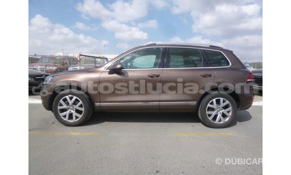 Acheter Import Voiture Volkswagen Touareg Marron à Import - Dubai, Anse-la-Raye Acheter Import Voiture Volkswagen Touareg Marron à Import - Dubai, Anse-la-Raye