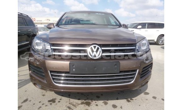 Acheter Import Voiture Volkswagen Touareg Marron à Import - Dubai, Anse-la-Raye Acheter Import Voiture Volkswagen Touareg Marron à Import - Dubai, Anse-la-Raye