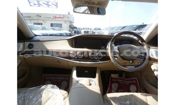 Buy Import Mercedes-Benz 190 (W201) Blue Car in Import - Dubai in Anse-la-Raye Buy Import Mercedes-Benz 190 (W201) Blue Car in Import - Dubai in Anse-la-Raye