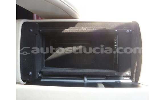 Buy Import Mercedes-Benz 190 (W201) Blue Car in Import - Dubai in Anse-la-Raye Buy Import Mercedes-Benz 190 (W201) Blue Car in Import - Dubai in Anse-la-Raye