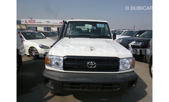 Buy Import Toyota Land Cruiser White Car in Import - Dubai in Anse-la-Raye Buy Import Toyota Land Cruiser White Car in Import - Dubai in Anse-la-Raye