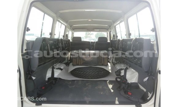 Buy Import Toyota Land Cruiser White Car in Import - Dubai in Anse-la-Raye Buy Import Toyota Land Cruiser White Car in Import - Dubai in Anse-la-Raye