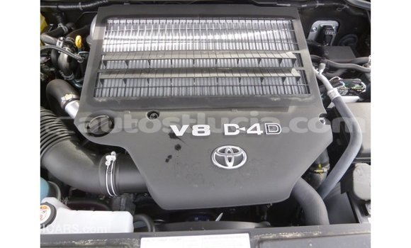 Buy Import Toyota Land Cruiser Black Car in Import - Dubai in Anse-la-Raye Buy Import Toyota Land Cruiser Black Car in Import - Dubai in Anse-la-Raye