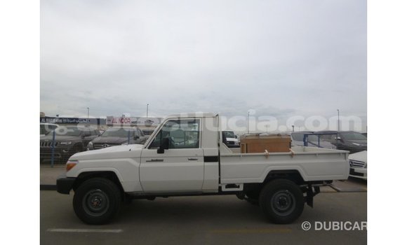 Buy Import Toyota Land Cruiser White Car in Import - Dubai in Anse-la-Raye Buy Import Toyota Land Cruiser White Car in Import - Dubai in Anse-la-Raye