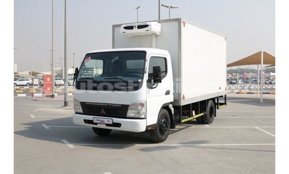 Buy Import Mitsubishi L400 White Truck in Import - Dubai in Anse-la-Raye