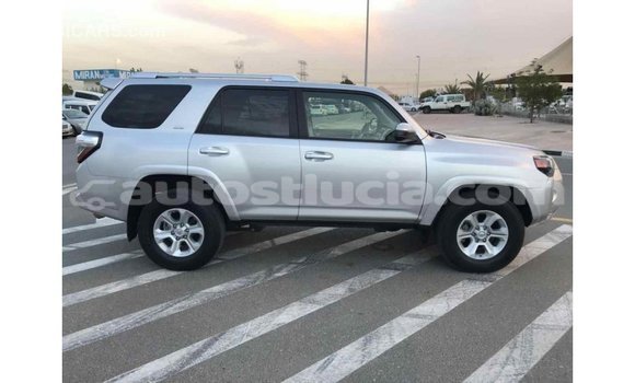 Acheter Import Utilitaire Toyota HiAce Autre à Import - Dubai, Anse-la-Raye Acheter Import Utilitaire Toyota HiAce Autre à Import - Dubai, Anse-la-Raye