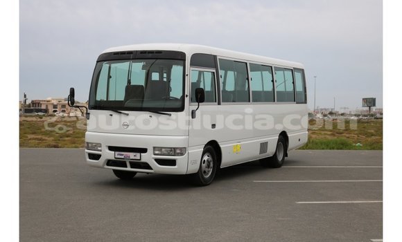 Buy Import Nissan Evalia White Truck in Import - Dubai in Anse-la-Raye