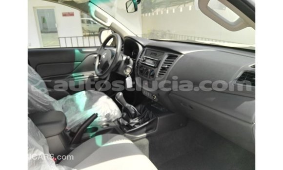 Buy Import Mitsubishi L200 White Car in Import - Dubai in Anse-la-Raye Buy Import Mitsubishi L200 White Car in Import - Dubai in Anse-la-Raye