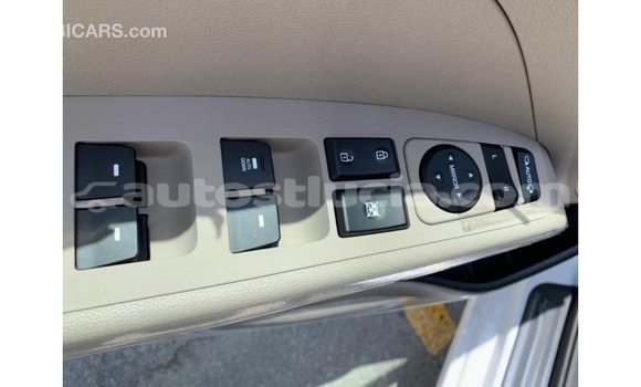 Acheter Import Voiture Hyundai Elantra Blanc à Import - Dubai, Anse-la-Raye Acheter Import Voiture Hyundai Elantra Blanc à Import - Dubai, Anse-la-Raye